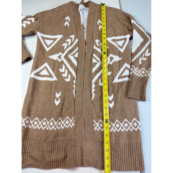 Ruby Moon Ladies Size XS Gray & White Cozy Patterned Cardigan - Picture 6 of 7
